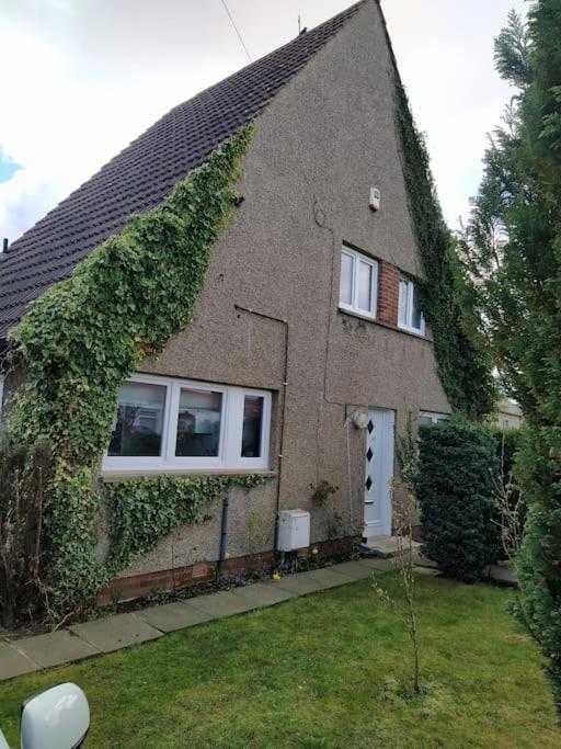 Self Catering Studio Flat Daire Edinburgh Dış mekan fotoğraf